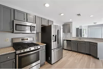 6392 Phillips Court, Lithonia, GA 30058 - Photo 8