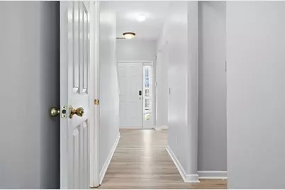 585 McWilliams Road SE #2402, Atlanta, GA 30315 - Photo 2