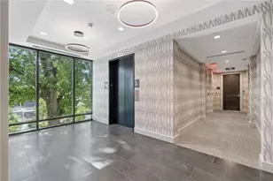 2520 Peachtree Rd, Atlanta, GA 30305 - Photo 10