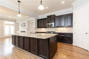 3664 Brookhaven Manor Crossing NE, Atlanta, GA 30305 - Photo 28