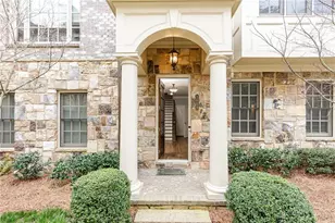 3664 Brookhaven Manor Crossing NE, Atlanta, GA 30305 - Photo 4