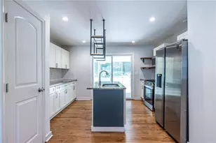 1909 Lisbon Dr SW, Atlanta, GA 30310 - Photo 10