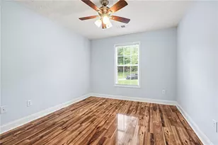 955 Pebble Bend Dr, Grayson, GA 30017 - Photo 32