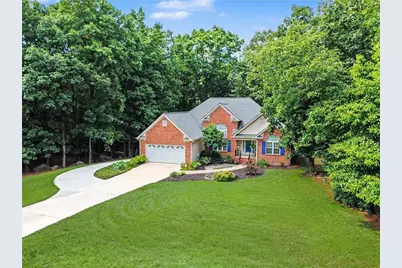 202 Academy Woods Drive, Jefferson, GA 30549 - Photo 2