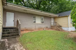 1318 Eason St NW, Atlanta, GA 30314 - Photo 2