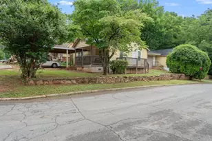 1318 Eason St NW, Atlanta, GA 30314 - Photo 4
