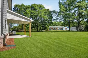 408 Panther Crk Ln, Jackson, GA 30233 - Photo 6