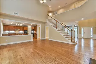 5155 Harbury Ln, Suwanee, GA 30024 - Photo 10