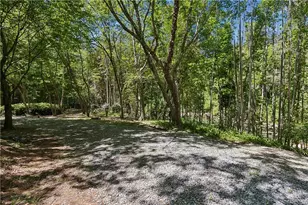 2690 Rivers Edge Dr NE, Atlanta, GA 30324 - Photo 36
