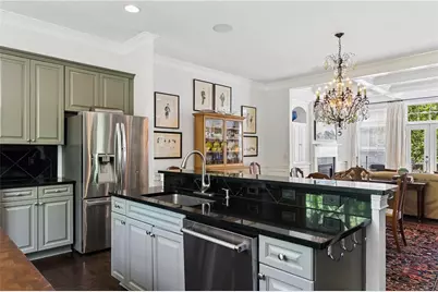 2690 Rivers Edge Drive NE, Atlanta, GA 30324 - Photo 12