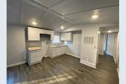 114 Skyland Drive E, Locust Grove, GA 30248 - Photo 2