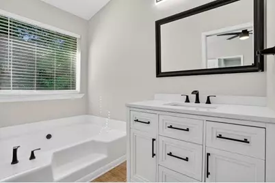 5515 Forest Downs Circle Circle, Atlanta, GA 30349 - Photo 8