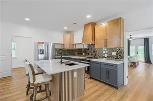 95 Arcadia Cir NW, Atlanta, GA 30314 - Photo 4