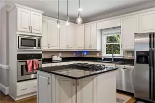 1104 Chantilly Crescent NE, Atlanta, GA 30324 - Photo 10