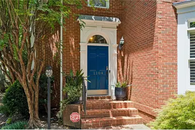 1104 Chantilly Crescent NE, Atlanta, GA 30324 - Photo 2