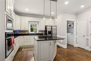 1104 Chantilly Crescent NE, Atlanta, GA 30324 - Photo 10