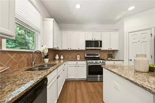 2730 Brentwood Estates Ct, Cumming, GA 30041 - Photo 18