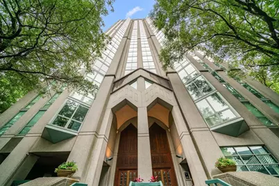 2870 Pharr Court South NW #203, Atlanta, GA 30305 - Photo 2