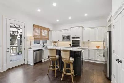3585 Roxboro Road NE #6, Atlanta, GA 30326 - Photo 20