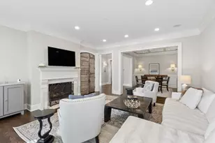 3585 Roxboro Road NE, Atlanta, GA 30326 - Photo 2