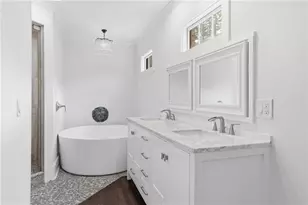9785 La View Cir, Roswell, GA 30075 - Photo 18