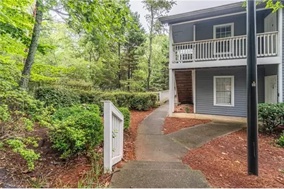 205 Gettysburg Place, Sandy Springs, GA 30350 - Photo 2