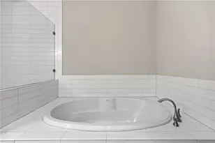 2070 Wheaton Wy, Atlanta, GA 30328 - Photo 32