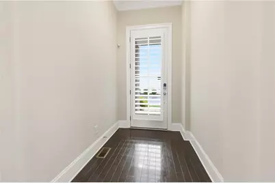 2070 Wheaton Way, Atlanta, GA 30328 - Photo 4