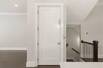 2070 Wheaton Way, Atlanta, GA 30328 - Photo 20
