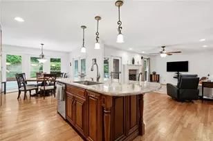 1076 Coronation Dr, Atlanta, GA 30338 - Photo 4