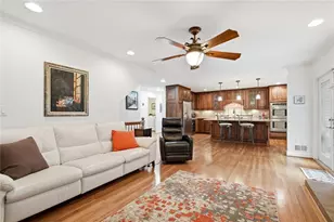 1076 Coronation Dr, Atlanta, GA 30338 - Photo 10