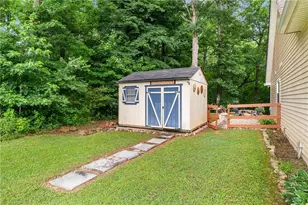 27 Otter Ln, Hoschton, GA 30548 - Photo 32