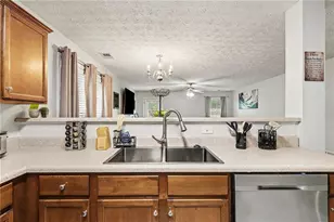 413 Erin Ct, Villa Rica, GA 30180 - Photo 4