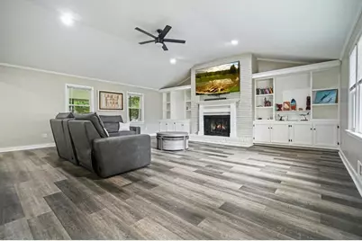 695 Shannon Green Circle SW, Mableton, GA 30126 - Photo 2