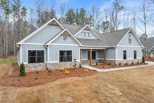 206 Shoals Way, Clarkesville, GA 30523 - Photo 2