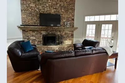6137 White Oak Drive, Flowery Branch, GA 30542 - Photo 4