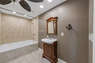 6137 White Oak Dr, Flowery Branch, GA 30542 - Photo 32