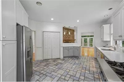 6137 White Oak Drive, Flowery Branch, GA 30542 - Photo 20
