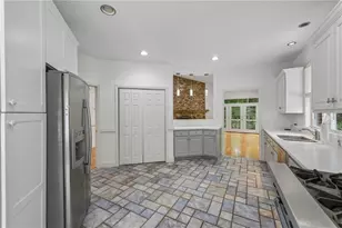 6137 White Oak Dr, Flowery Branch, GA 30542 - Photo 20