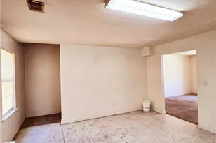 8208 Wynfield Dr, Jonesboro, GA 30238 - Photo 10