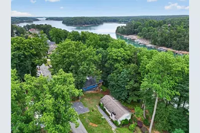 6321 Lakeview Drive, Buford, GA 30518 - Photo 22