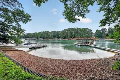 6321 Lakeview Drive, Buford, GA 30518 - Photo 20