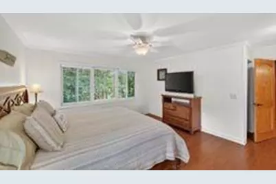 6321 Lakeview Drive, Buford, GA 30518 - Photo 10