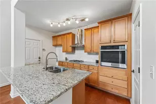 3951 Lake Pass Ln, Suwanee, GA 30024 - Photo 6