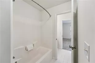3951 Lake Pass Ln, Suwanee, GA 30024 - Photo 38