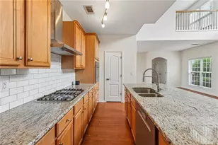 3951 Lake Pass Ln, Suwanee, GA 30024 - Photo 2