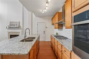 3951 Lake Pass Ln, Suwanee, GA 30024 - Photo 4