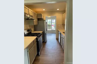 1198 Ashborough Terrace #F, Marietta, GA 30067 - Photo 4