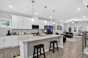 2267 Pink Hawthorn Dr, Buford, GA 30518 - Photo 2
