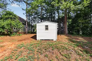 2232 Woodbriar Dr, Buford, GA 30518 - Photo 12